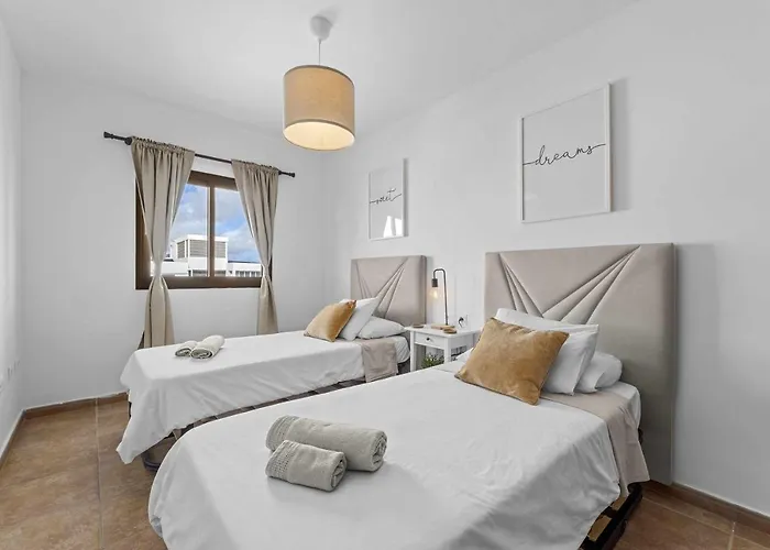 Holyhome Sunsplash Apartment